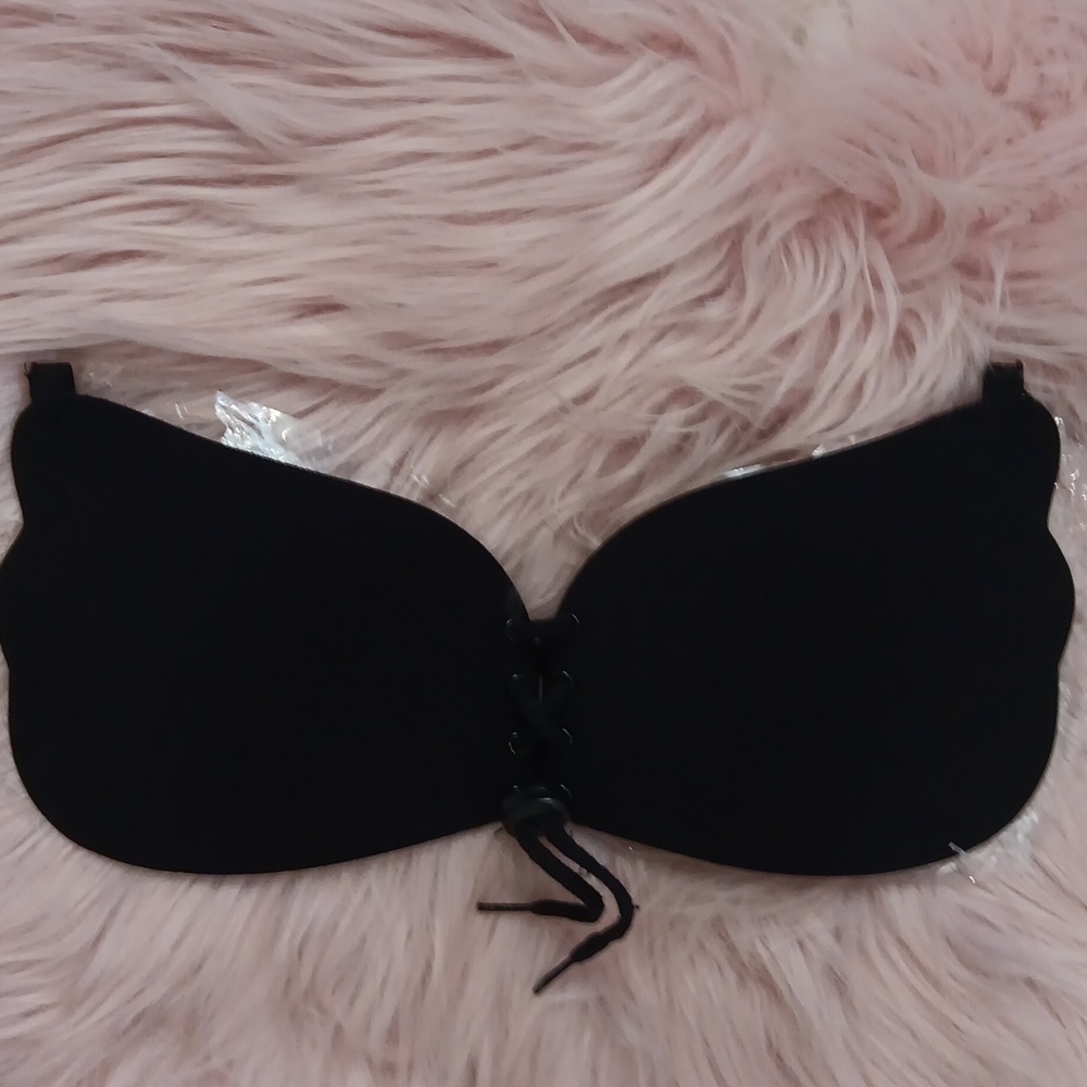 Brand New STRAPLESS PADDED ADHESIVE BRA-O/S